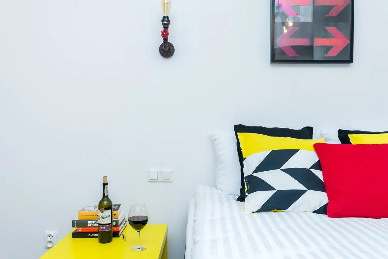 Sleepway Apartments - Red Metro Poznań Polska